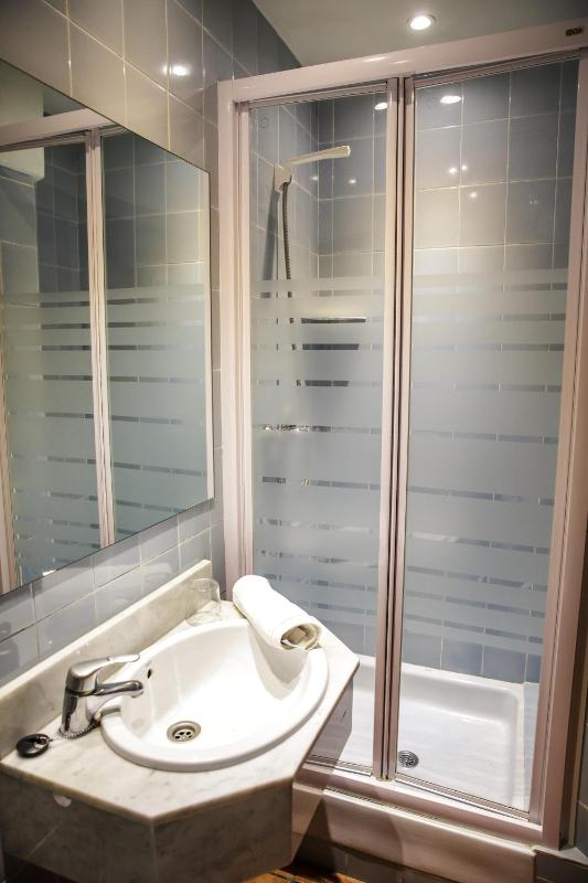 Superior Double Room image 3