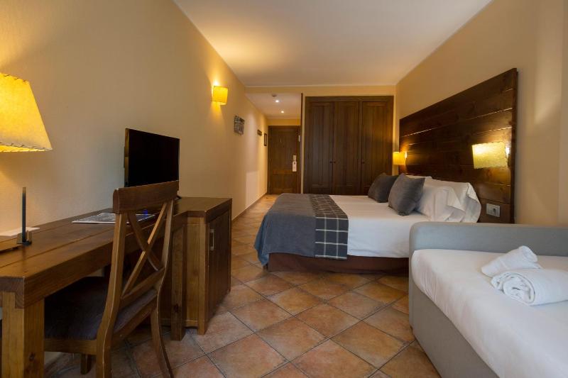 Triple Room image 4