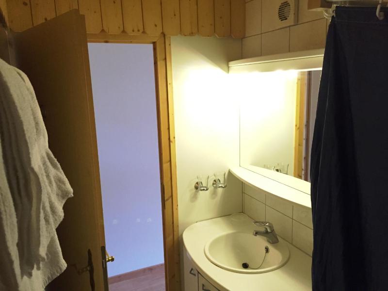 One-Bedroom Apartment image 4