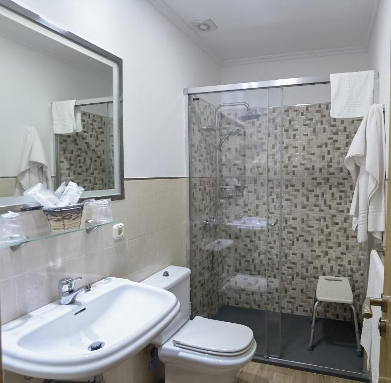Hotel Liñares - image 32