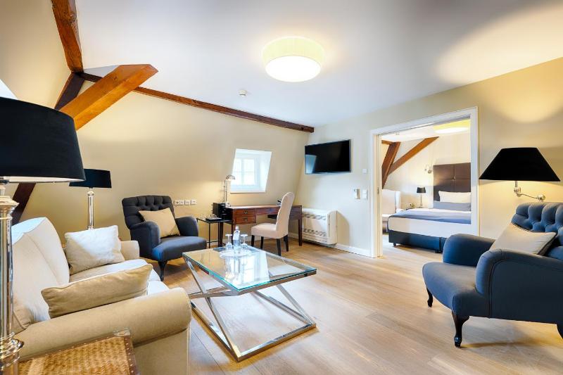 Suite image 3