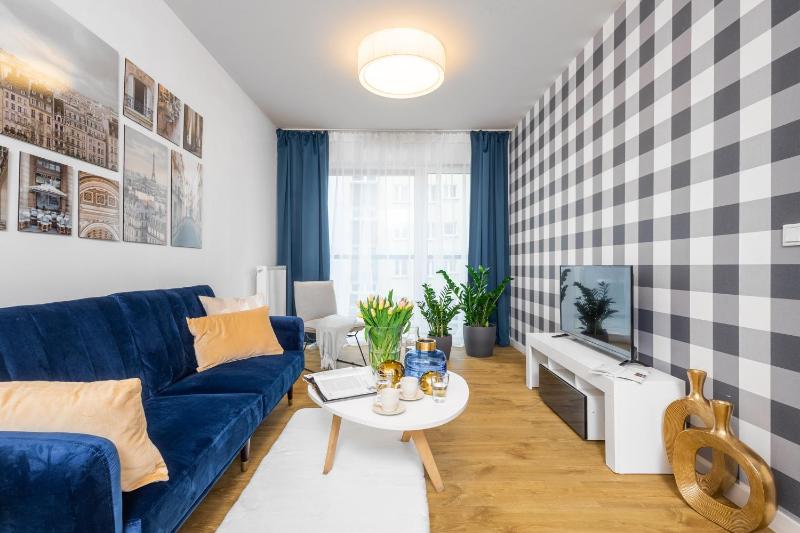 Deluxe Apartments by The Railway Station Wroclaw - image 14
