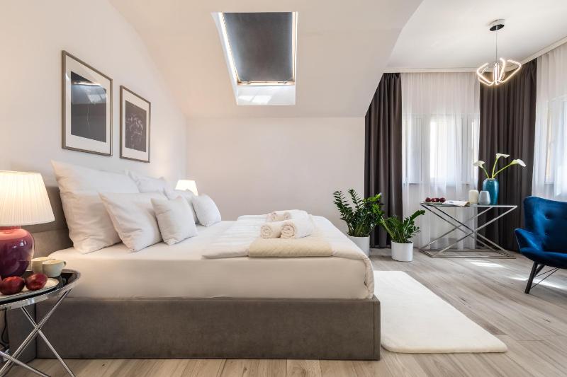 Hotel Sofia by The Railway Station Wroclaw - image 43
