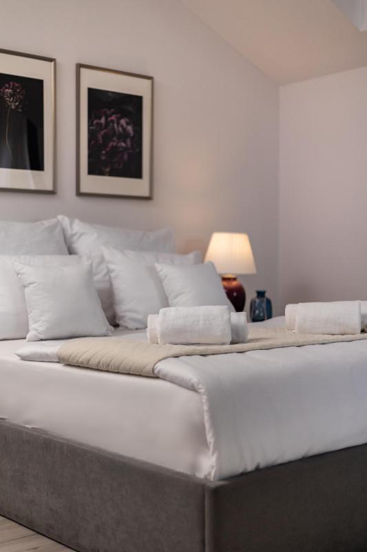 Standard Double Room image 1