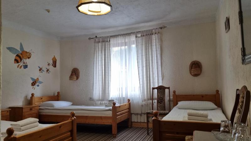 Triple Room image 3