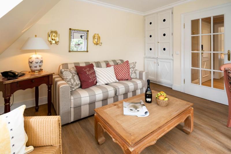 One-Bedroom Suite image 1