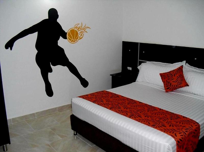 AW Hotel Sport - image 6