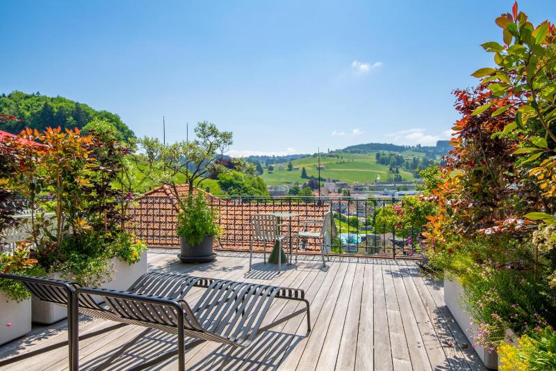 Double Room with Terrace image 3