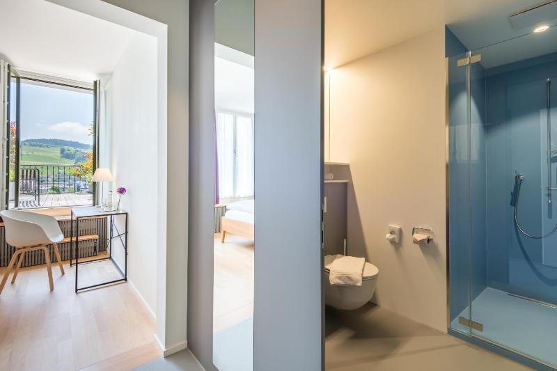 Double Room with Terrace image 4
