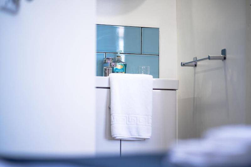 Deluxe Double Room with Shower image 1