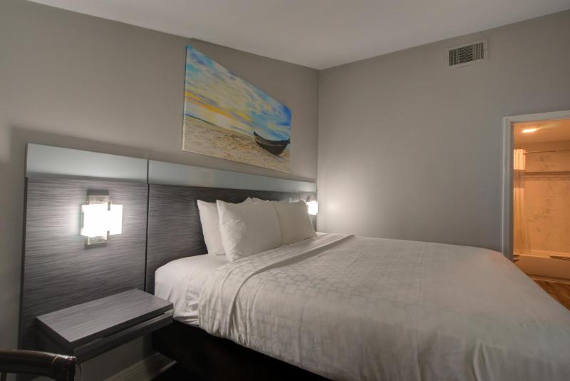 Suite with Loft - Non-Smoking image 3