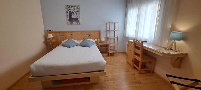 Standard Double Room image 2