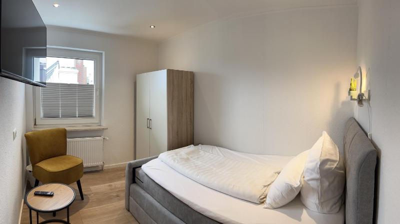 Standard Single Room image 1