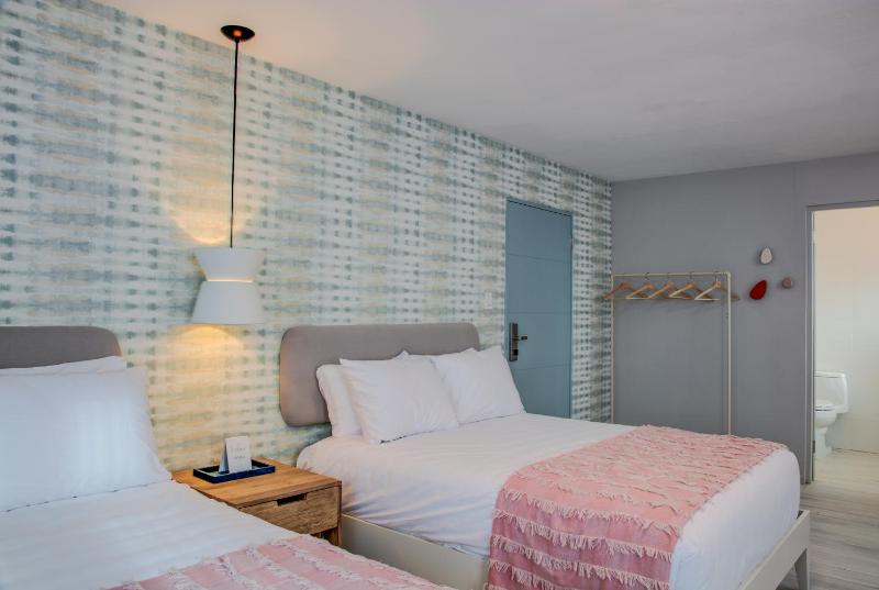 Deluxe Double Room image 1