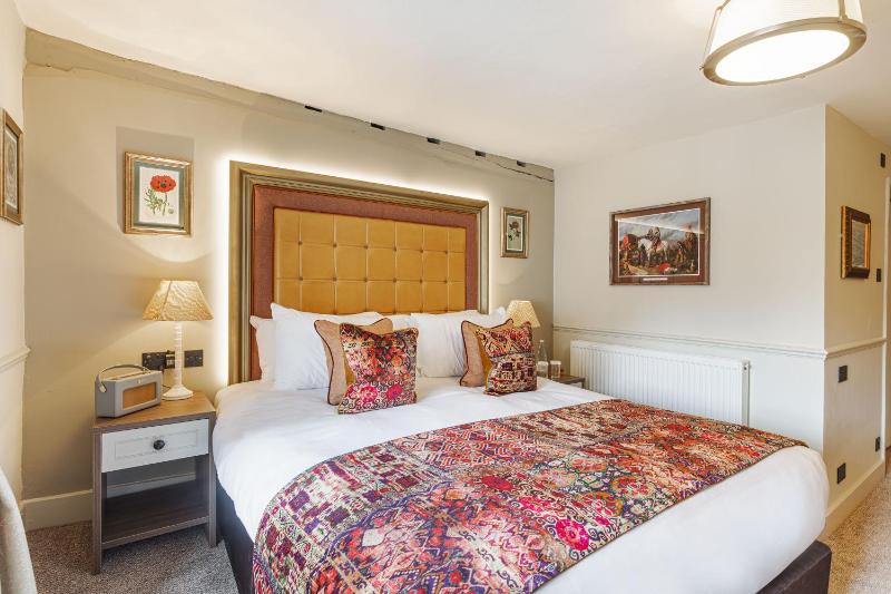 Superior Double Room image 4