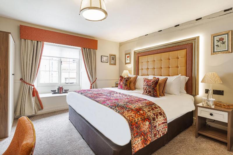 Superior Double Room image 3
