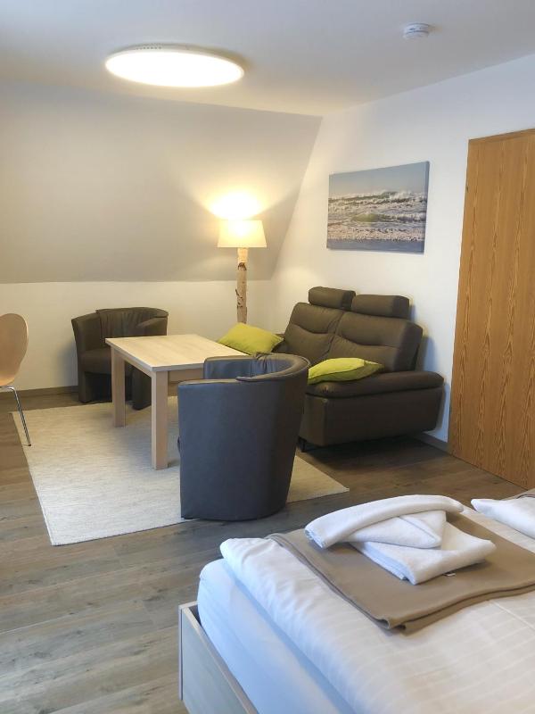 One-Bedroom Apartment image 1