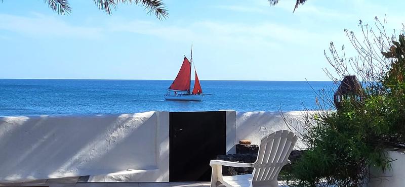 Villa - Beach Front image 4