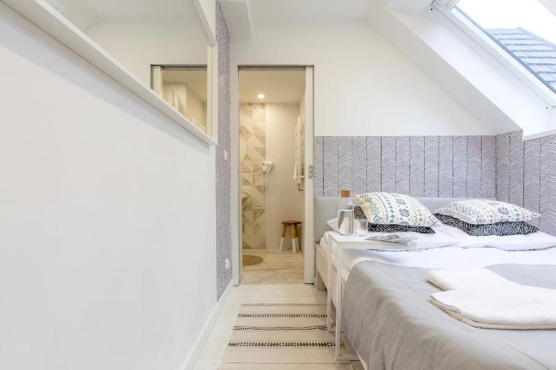 Double Room image 1