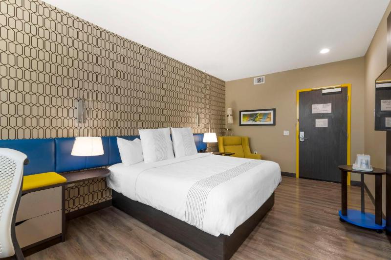 GLo Best Western Pooler - Savannah Airport Hotel - image 8