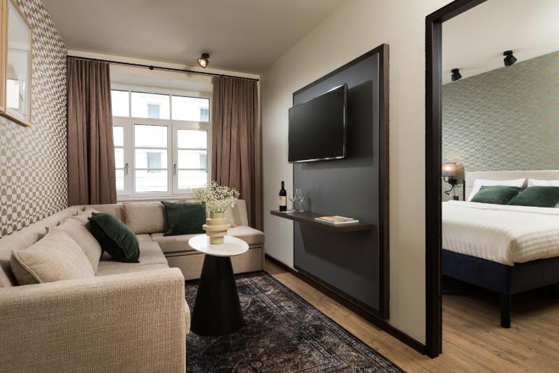Compact One Bedroom Apartment  image 1