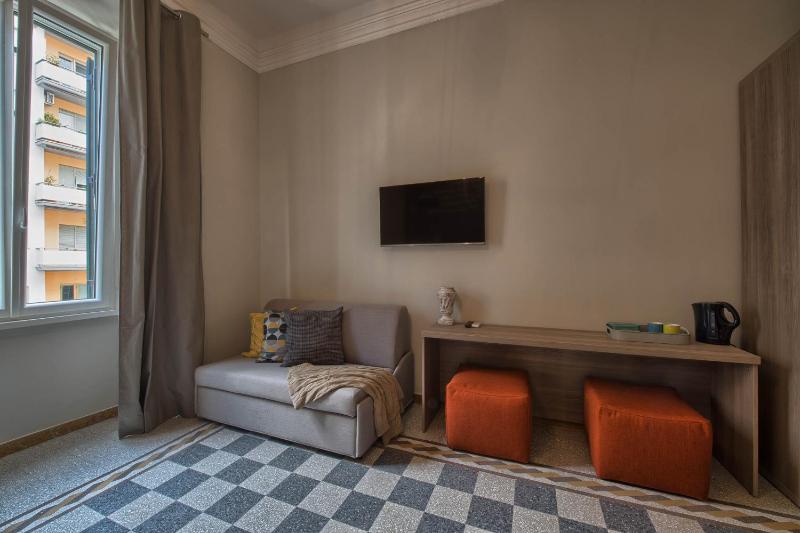 Quadruple Room image 2