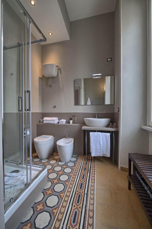 Suite with Balcony image 3
