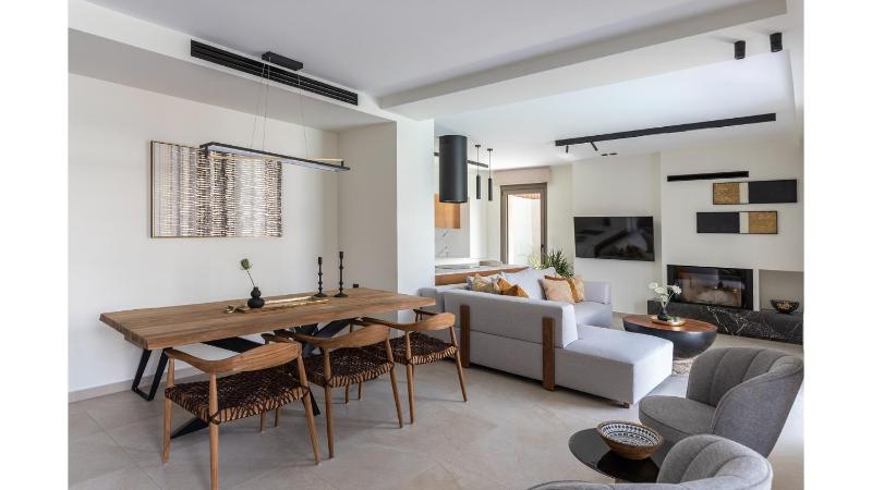 Salina SPA Villas - with PRIVATE HEATED ECO-POOL SAUNA & JACCUZI HOT TUB - image 8