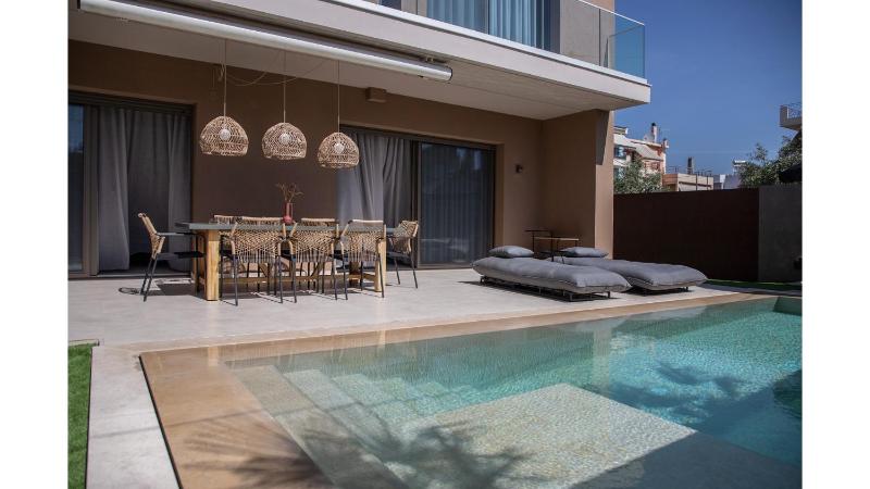 Salina SPA Villas - with PRIVATE HEATED ECO-POOL SAUNA & JACCUZI HOT TUB - image 12