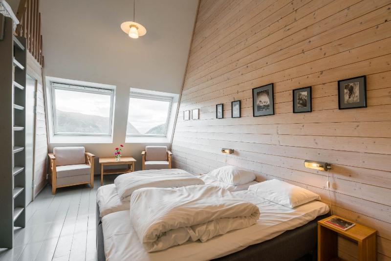 Suite with Mountain View image 3