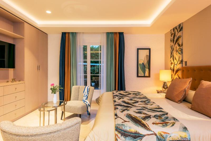 Hotel Byblos Saint-Tropez - image 15