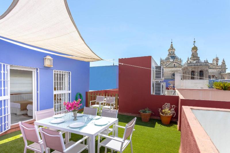 Genteel Home Salvador Terrace - image 12