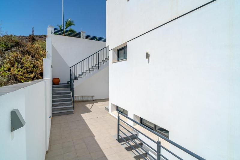 Villa Luxuria Private Pool - image 10