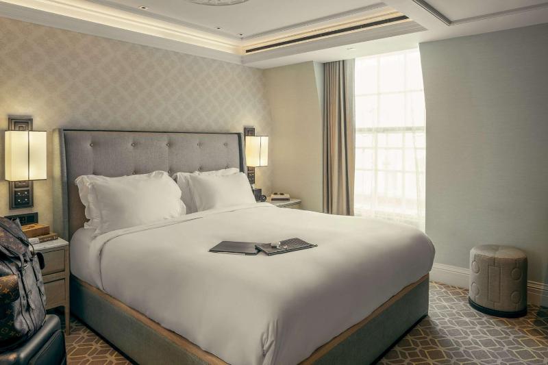King Room image 4