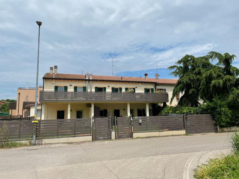 Apartment with Terrace image 4