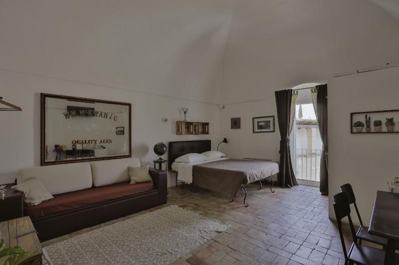 Superior Quadruple Room image 1