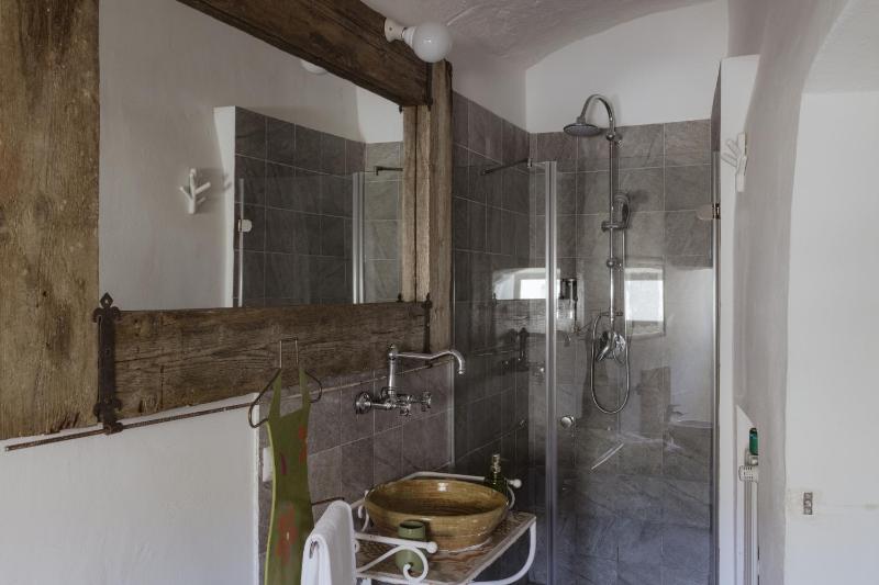 Quadruple Room with Shower image 4