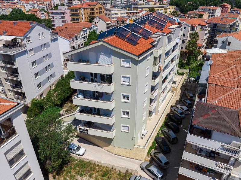 Marea Apartments Budva - image 1