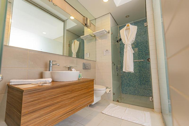 King Room image 1