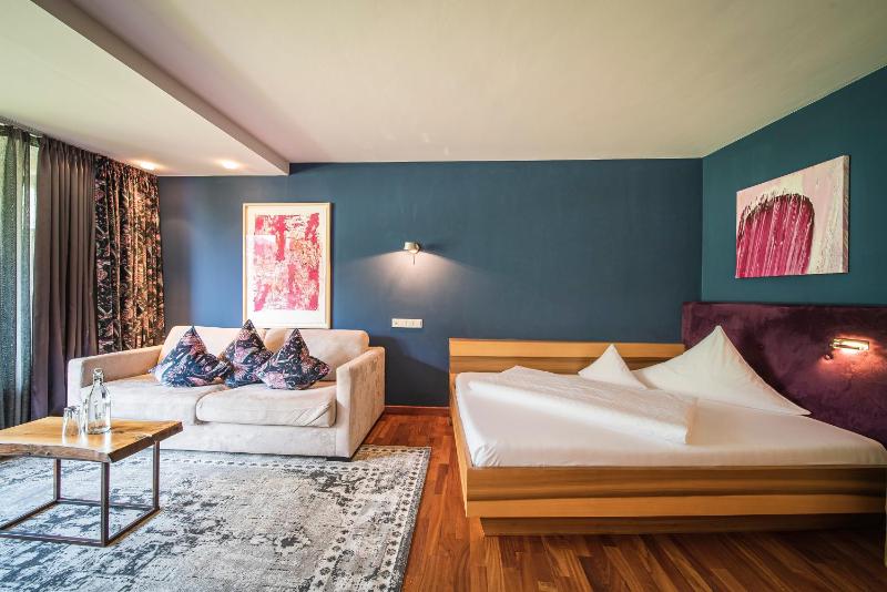 Single Room image 3
