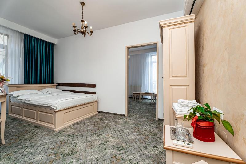 Hotel Rin - image 34