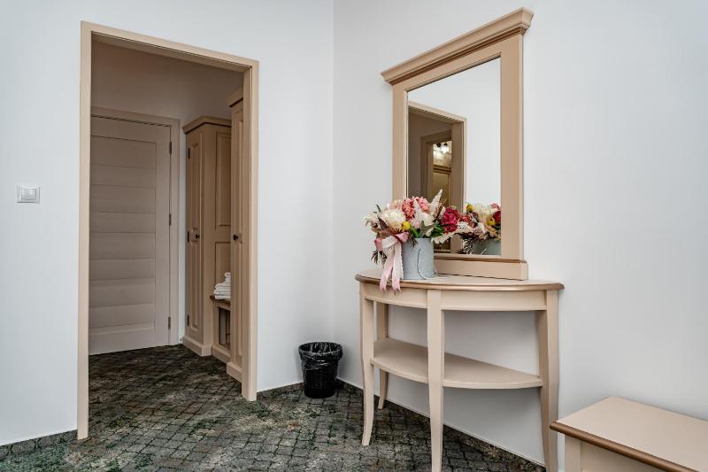 Hotel Rin - image 10