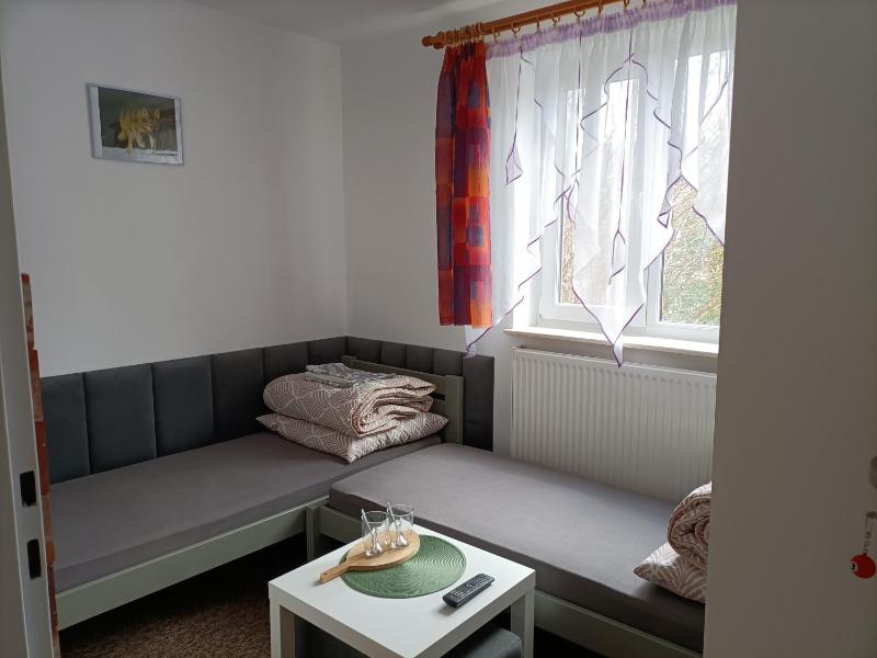 Small Double Room image 3