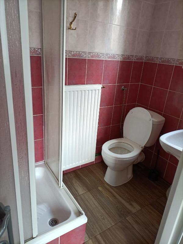 Small Double Room image 2
