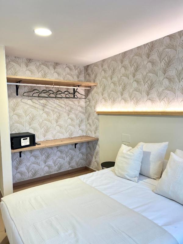 Double Room image 2