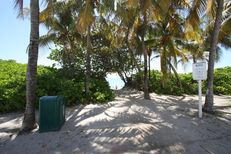 Oceanfront Suite with Spectacular Sea View image 3