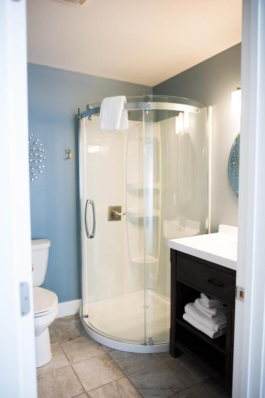 One Bedroom - Gardenside image 2