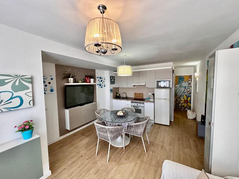Delicious Los CristianosAchacay2bdr 2bathr Beach close wifi free - image 45
