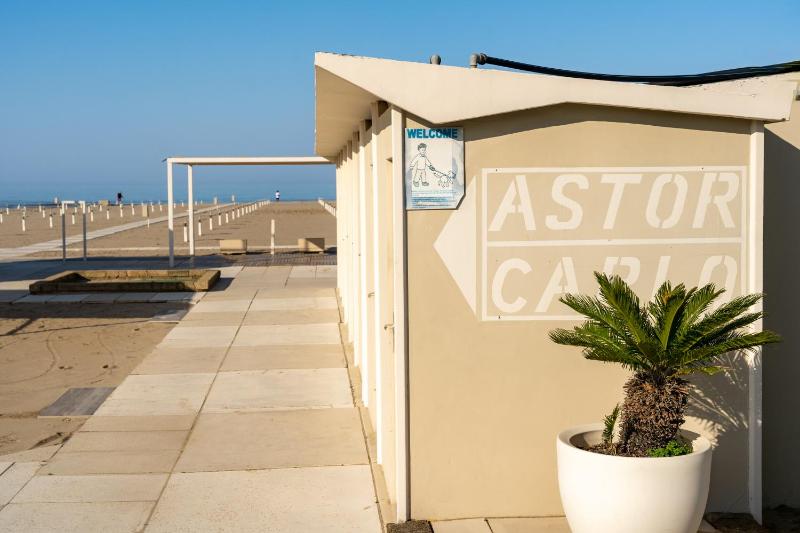 Hotel Astor - image 12