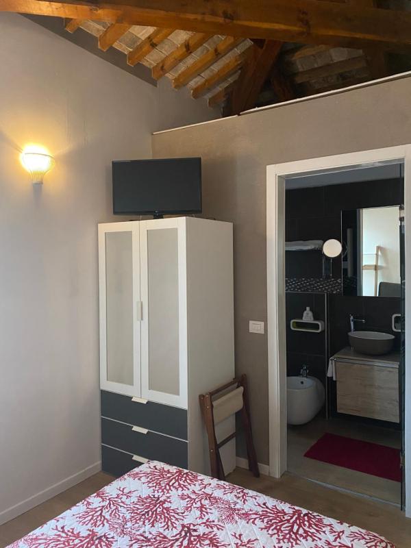 Economy Single Room image 3